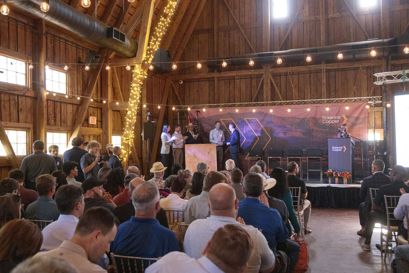 Trekor Accepts Key to the City